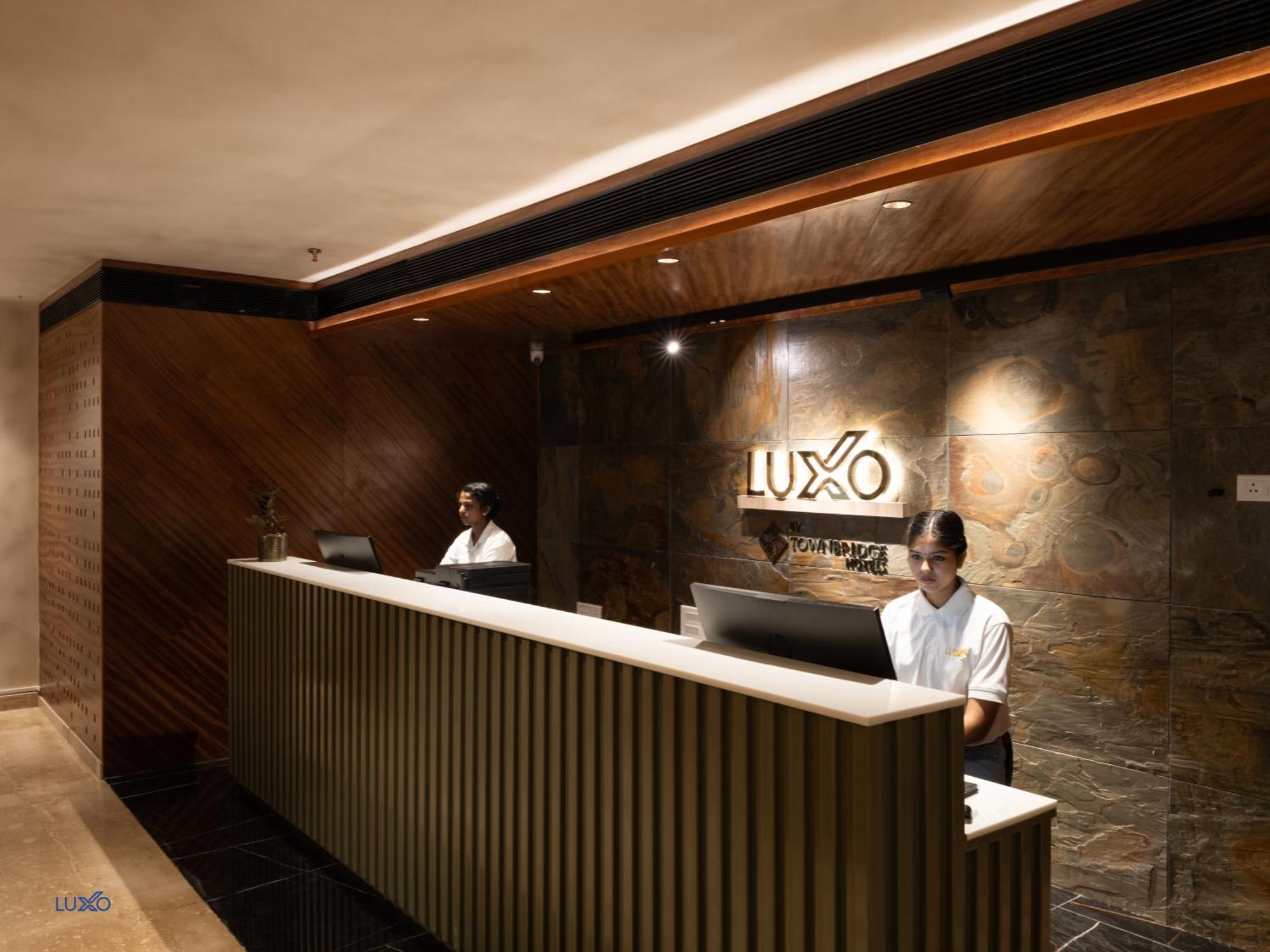 Luxo Kochi Hotel Exterior foto